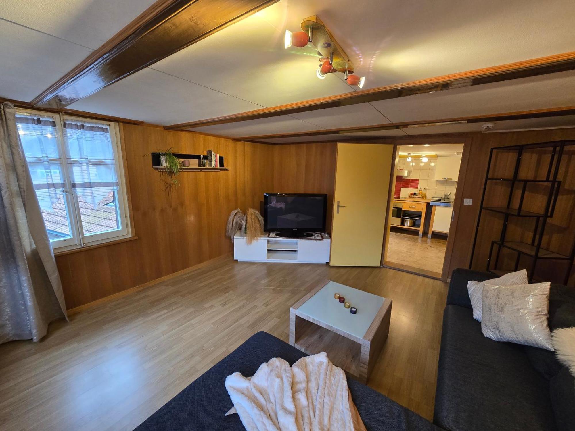 Gasthof Hirschen In Wilderswil Room photo